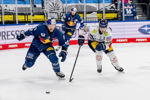Fight for the puck duel between Patrick Hager EHC Red Bull Muenchen, 52 and Yannick Veilleux Eisbaeren Berlin, 38 GER, EHC Red Bull Muenchen vs Eisbaeren Berlin, Ice Hockey, DEL, 49 Matchday, Season 2024 2025, 28 02 2025 GER, EHC Red Bull Muenchen vs Eisbaeren Berlin, Ice Hockey, DEL, 49 Matchday, Season 2024 2025, 28 02 2025 Muenchen Copyright: xEibner-Pressefoto HeikexFeinerx EP_HFR
