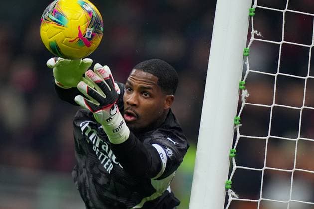 AC Milan s goalkeeper Mike Maignan during the Italy Cup Frecciarossa soccer match between Ac Milan and Roma at San Siro Stadium in Milan , North Italy - Wednesday, February 5 , 2025 . - Soccer .  Copyright: xSpada LaPressex