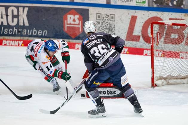 in duel, action, with D J Busdeker 14 Augsburger Panther , Brandon Gormley 36 Iserlohn Roosters , Iserlohn Roosters vs Augsburger Panther, Ice Hockey, 52 Matchday, Penny DEL, 07 03 2025 Iserlohn Nordrhein Westfalen Germany Copyright: xkolbert-press JanxBrüggemannx