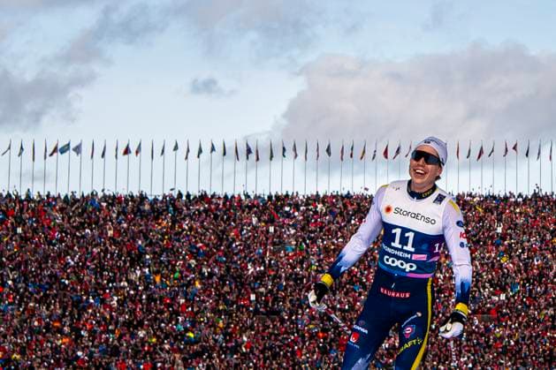 250308 William Poromaa of Sweden celebrates after the men s free technique 50 km mass start during day 11 of the 2025 FIS Nordic Ski World Championships on March 8, 2025 in Trondheim Photo Maxim ThorÃ BILDBYRAN kod MT MT0782 skidor cross country skiing langrenn skid vm 2025 2025 fis nordic ski world championships 11 bbeng herr dag 11 masstart jubel sverige topx  Copyright: MAXIMxTHORE BB250308MT173