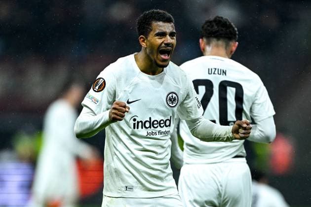 Ansgar Knauff Eintracht Frankfurt, 36 celebrates the victory, behind him Can Uzun Eintracht Frankfurt, 20 , GER, Eintracht Frankfurt vs Ajax Amsterdam, Football, UEFA Europa League, Round of 16, second leg, Match time 2024 25, 13 03 2025 GER, Eintracht Frankfurt vs Ajax Amsterdam, Football, UEFA Europa League, Round of 16, second leg, Match time 2024 25, 13 03 2025 Frankfurt am Main Copyright: xEibner-Pressefoto FlorianxWieganx EP_FWD