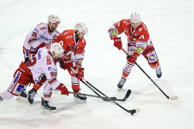 Sahnpark Crimmitschau 14 03 2025 Season 2024 25 Ice Hockey 2 Bundesliga Play Down 3 Game Kunsteisstadion Home Game Eispiraten Eisbären Regensburg Tobias Lindberg EPC at the puck and Thomas Reichel 27 EPC against Patrick Demetz 92 and Sean Giles 28 behind both White Regensburg Crimmitschau Saxony Germany
