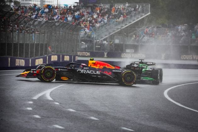 Crash of 30 Liam Lawson AUS, Oracle Red Bull Racing , F1 Grand Prix of Australia at Albert Park Grand Prix Circuit on March 16, 2025 in Melbourne, Australia Photo by HOCH ZWEI Melbourne Australia