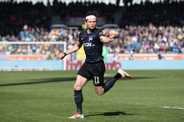 16 03 2025, xtgx, Fußball 2 Bundesliga, Eintracht Braunschweig Hertha BSC Berlin emspor, v l Fabian Reese Hertha, 11 Jubel, Torjubel, jubelt ueber das Tor, celebrate the goal, celebration DFL DFB REGULATIONS PROHIBIT ANY USE OF PHOTOGRAPHS as IMAGE SEQUENCES and or QUASI VIDEO Braunschweig