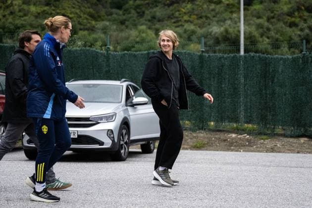 250317 Sebastian Nanasi of the Swedish men s national football team arrives to a training session on March 17, 2025 in Marbella Photo Carl Sandin BILDBYRAN code CS CS0692 fotboll football soccer fotball landskamp träning practice training sverige sweden sverige a bbeng  Copyright: CARLxSANDIN BB250317CS027