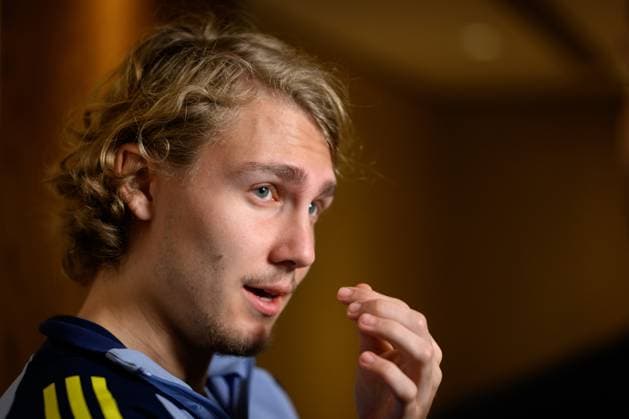 250318 Sebastian Nanasi of the Swedish men s national football team at a press event on March 18, 2025 in Marbella Photo Carl Sandin BILDBYRAN code CS CS0694 fotboll football soccer fotball landskamp pressträff event meeting sverige sweden sverige a bbeng  Copyright: CARLxSANDIN BB250318CS010