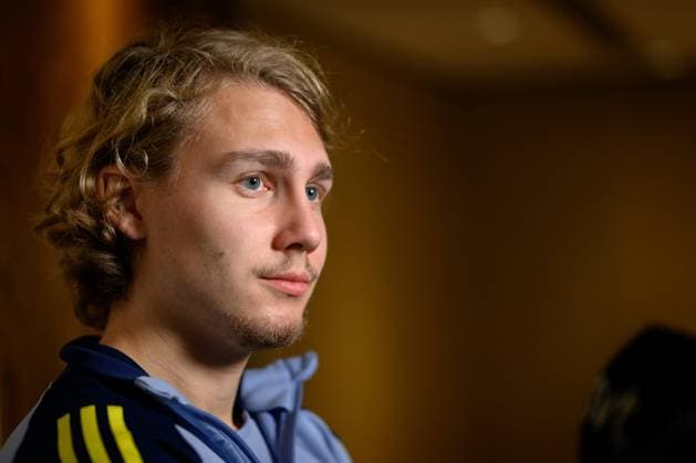 250318 Sebastian Nanasi of the Swedish men s national football team at a press event on March 18, 2025 in Marbella Photo Carl Sandin BILDBYRAN code CS CS0694 fotboll football soccer fotball landskamp pressträff event meeting sverige sweden sverige a bbeng  Copyright: CARLxSANDIN BB250318CS011