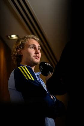 250318 Sebastian Nanasi of the Swedish men s national football team at a press event on March 18, 2025 in Marbella Photo Carl Sandin BILDBYRAN code CS CS0694 fotboll football soccer fotball landskamp pressträff event meeting sverige sweden sverige a bbeng  Copyright: CARLxSANDIN BB250318CS014