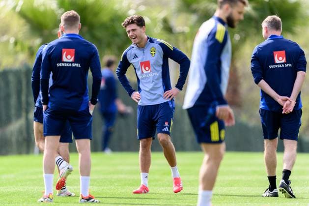 250319 Besfort Zeneli of the Swedish men s national football team during a training session on March 19, 2025 in Marbella Photo Carl Sandin BILDBYRAN code CS CS0695 fotboll football soccer fotball landskamp träning practice training sverige sweden sverige a bbeng jubel  Copyright: CARLxSANDIN BB250319CS068