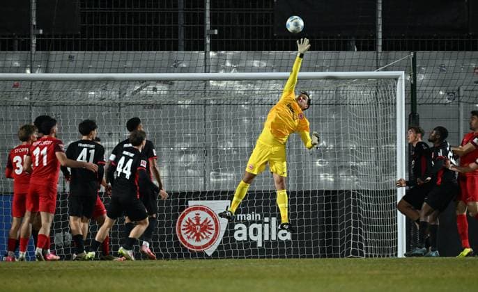 19 03 2025, xjhx, Soccer Test Match, Eintracht Frankfurt SG Sonnenhof Großaspach v l Jens Grahl Eintracht Frankfurt DFL DFB REGULATIONS PROHIBIT ANY USE OF PHOTOGRAPHS as IMAGE SEQUENCES and or QUASI VIDEO Frankfurt am Main