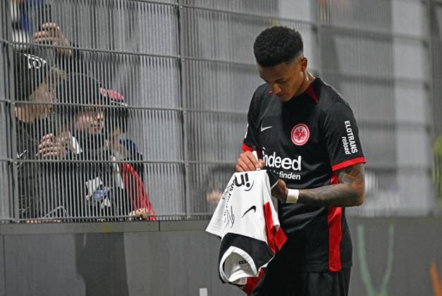 19 03 2025, xjhx, Soccer Test Match, Eintracht Frankfurt SG Sonnenhof Großaspach v l Tuta Eintracht Frankfurt DFL DFB REGULATIONS PROHIBIT ANY USE OF PHOTOGRAPHS as IMAGE SEQUENCES and or QUASI VIDEO Frankfurt am Main
