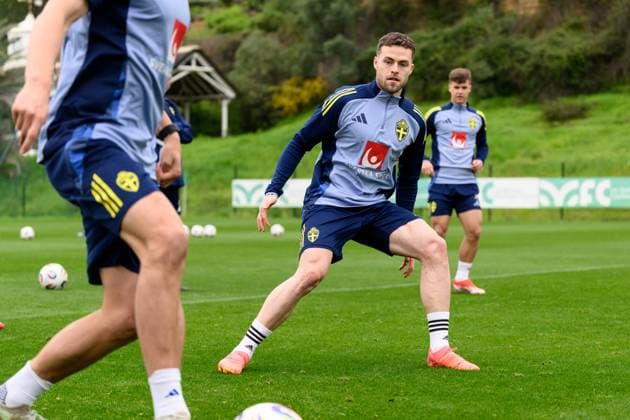 250320 Gabriel Gudmundsson of the Swedish men s national football team during a training session on March 20, 2025 in Marbella Photo Carl Sandin BILDBYRAN code CS CS0696 fotboll football soccer fotball landskamp träning practice training sverige sweden sverige a bbeng  Copyright: CARLxSANDIN BB250320CS056