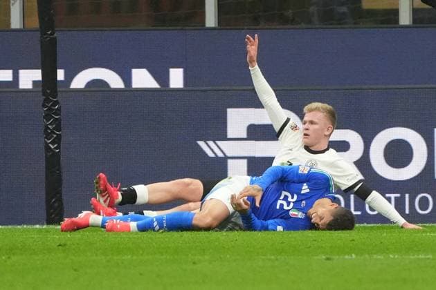 Jonathan Burkhardt Germany Germany, 7 claims foul in penalty area by Giovanni Lorenzo Italy, Italy, Italia, 22 Milan 20 03 2025 Italy vs Germany, Nations League quarter-final first leg, San Siro