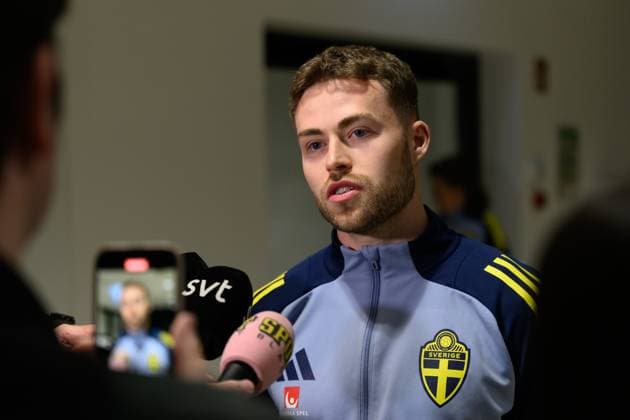 250321 Gabriel Gudmundsson of the Swedish men s national football team during a press conference on March 21, 2025 in Luxembourg Photo Carl Sandin BILDBYRAN code CS CS0697 fotboll football soccer fotball landskamp press conference press conference sverige sweden sverige a bbeng  Copyright: CARLxSANDIN BB250321CS036