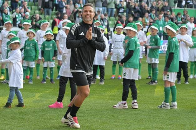 Diego Diego All Stars 10 comes to the stadium ,SV Werder Bremen Diego All Stars, Soccer, Farewell match, 22 03 2025 Bremen Bremen Germany Copyright: xkolbert-press BurghardxSchreyerx