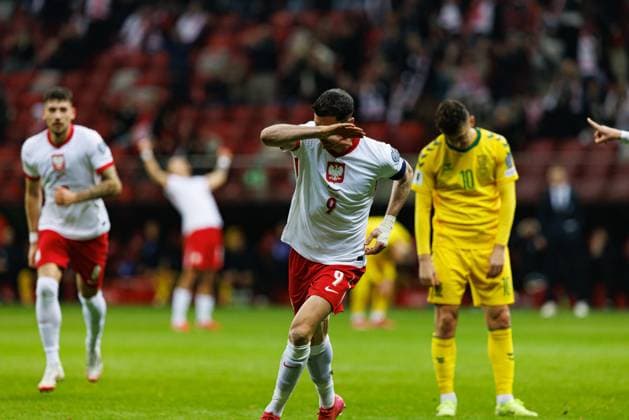 Robert Lewandowski seen celebrating after scoring goal during World Cup 2026 European Qualifying game between national teams of Poland and Lithuania at PGE Narodowy (Maciej Rogowski) Warsaw PGE Narodowy Poland Copyright: xMaciejxRogowskix polandlithuania2425-490