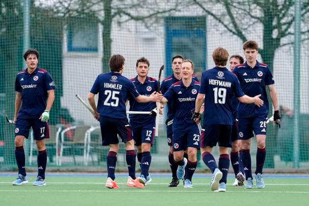 Players of Mannheimer HC MHC , celebrate the goal, celebrate the goal, goal, celebration, cheers about the goal, rejoicing, joy, rejoices, optimistic, positive, game scene, highlight, action, 23 03 2025, Mannheim Germany , Hockey, 1 Bundesliga, Men, Mannheimer HC Der Club an der Alster xozx