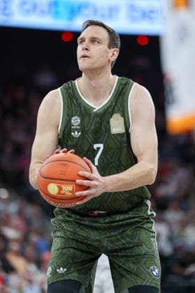 Johannes Voigtmann FC Bayern Basketball, 07 with ball at free throw, GER, FC Bayern Muenchen vs Rostock Seawolves, Basketball, easycredit Basketball Bundesliga, BBL, 25 Matchday, Season 2024 2025, 22 03 2025, GER, FC Bayern Muenchen vs Rostock Seawolves, Basketball, easycredit Basketball Bundesliga, BBL, 25 Matchday, Season 2024 2025, 22 03 2025 Muenchen Copyright: xEibner-Pressefoto JennixMaulx EP_JML