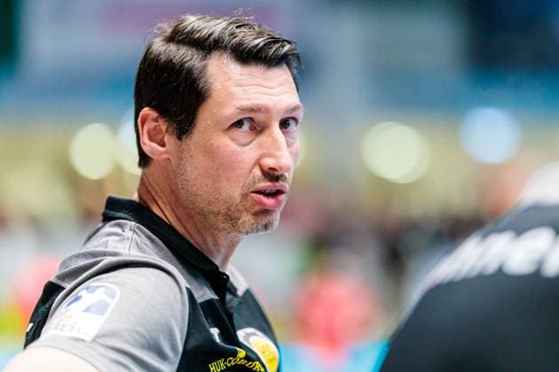 Anel Mahmutefendic HSC 2000 Coburg, Coach GER, ASV Hamm Westfalen vs HSC 2000 Coburg, Handball, 2 Bundesliga, Matchday 26, Season 2024 2025, 04 04 2025 GER, ASV Hamm Westfalen vs HSC 2000 Coburg, Handball, 2 Bundesliga, Matchday 26, Season 2024 2025, 04 04 2025 Hamm Copyright: xEibner-Pressefoto JanxRollingerx EP_JSK