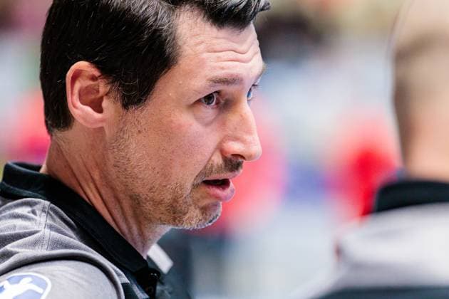 Anel Mahmutefendic HSC 2000 Coburg, Coach GER, ASV Hamm Westfalen vs HSC 2000 Coburg, Handball, 2 Bundesliga, Matchday 26, Season 2024 2025, 04 04 2025 GER, ASV Hamm Westfalen vs HSC 2000 Coburg, Handball, 2 Bundesliga, Matchday 26, Season 2024 2025, 04 04 2025 Hamm Copyright: xEibner-Pressefoto JanxRollingerx EP_JSK