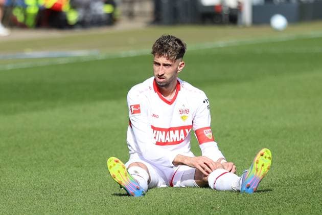Atakan Karazor VfB Stuttgart, 16 GER, VfL Bochum vs VfB Stuttgart, Football, 1 Liga, Matchday 28, Season 2024 2025, 05 04 2025 DFL REGULATIONS PROHIBIT ANY USE OF PHOTOGRAPHS AS IMAGE SEQUENCES AND OR QUASI VIDEO GER, VfL Bochum vs VfB Stuttgart, Football, 1 Liga, Matchday 28, Season 2024 2025, 05 04 2025 Bochum Copyright: xEibner-Pressefoto FrankxZeisingx EP_FZG
