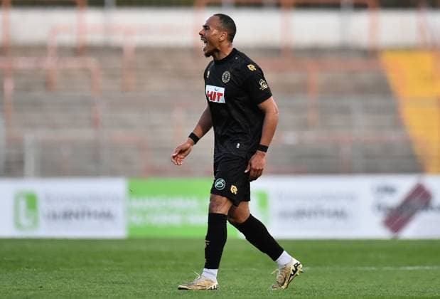 Soccer Men Regionalliga West Season 2024 2025 28 Matchday Red White Oberhausen Fortuna Cologne on 04 04 2025 at Stadion Niederrhein in Oberhausen Robin Afamefuna Fortuna Cologne North Rhine-Westphalia Germany