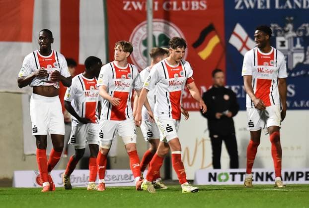 Soccer Men Regionalliga West Season 2024 2025 28 Matchday Red White Oberhausen Fortuna Cologne on 04 04 2025 at Stadion Niederrhein in Oberhausen Simon Ludwig Red White Oberhausen , center after the 2 0 North Rhine Westphalia Germany