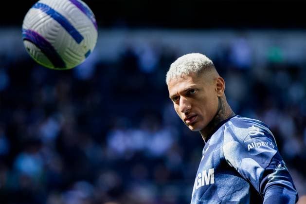 Sport Bilder des Tages London, England, April 06 2025: Richarlison (9 Tottenham Hotspur) warming up before the Premier League game between Tottenham Hotspur and Southampton at Tottenham Hotspur Stadium in London, England. (Pedro Porru SPP) Copyright: xPedroxPorrux xSPPx spp-en-PePoSp-4F8A2088_DxO