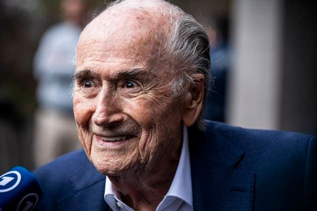 Former FIFA president Sepp Blatter reacts when leaving the courthouse after the verdict of an appeal by Swiss Attorney General s office against former UEFA and FIFA presidents over a suspected fraudulent payment, in Muttenz, Basel, on March 25, 2025 Muttenz Muttenz Court Basel Switzerland Copyright: x x2025xEurasiaxSportxImagesx jp-en-EuSpIm-ELY_Blatter_Platini_25mar2025_ZU034