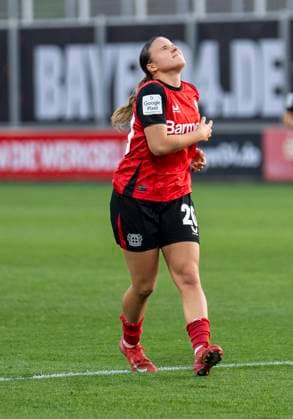 Estrella Merino Gonzalez Bayer 04 Leverkusen, 20 looks disappointed 14 04 2025, Bayer Leverkusen 1 FC Köln, Fußball, Google Pixel Frauen Bundesliga, GER, Leverkusen, Ulrich Haberland Stadion, Saison 24 25, 19 Spieltag DFL regulations prohibit any use of photographs as image sequences and or quasi video Copyright: HMBxMedia xMarcoxBader