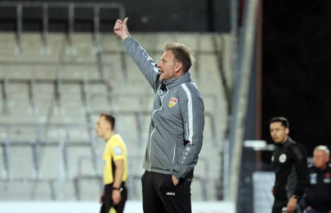 09 04 25 VfB Stuttgart II FC Viktoria Köln 1904 Germany, Großaspach, 09 04 2025, Football, 3 Liga, VfB Stuttgart II FC Viktoria Köln 1904 Markus Fiedler Coach VfB Stuttgart II