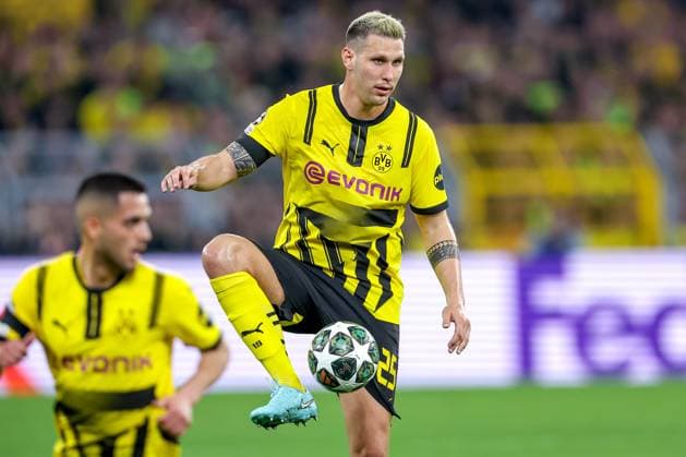 15 04 2025, Football, UEFA Champions League, Borussia Dortmund FC Barcelona, BVB Stadion, Quarter-final, Season 2024 2025 Niklas Süle BVB 25 Regulations prohibit any use of photographs as image sequences and or quasi video Nordrhein Westfalen Germany
