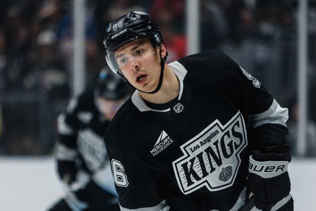 April 23, 2025, Los Angeles, California, USA: ANDREI KUZMENKO of the NHL, Eishockey Herren, USA s Los Angeles Kings skates during warmups before a game against the Edmonton Oilers at Crypto.com Arena in Los Angeles, California on April 23, 2025. Los Angeles USA - ZUMAc239 20250423_zsp_c239_009 Copyright: xAlexxCavex