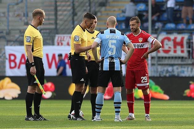 27 04 2025, xrekx, Fussball 3 Liga, SV Waldhof Mannheim VfB Stuttgart U23 v l Marcel Seegert SV Waldhof Mannheim Dominik Nothnagel VfB Stuttgart II at the place selection DFL DFB REGULATIONS PROHIBIT ANY USE OF PHOTOGRAPHS as IMAGE SEQUENCES and or QUASI VIDEO Mannheim