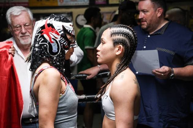 Boxing Boxing in the North, Waage, Hamburg, 30 04 2025 WBF World Championship Fai Phannarai GER Isis Vargas Perez MEX Hamburg Germany