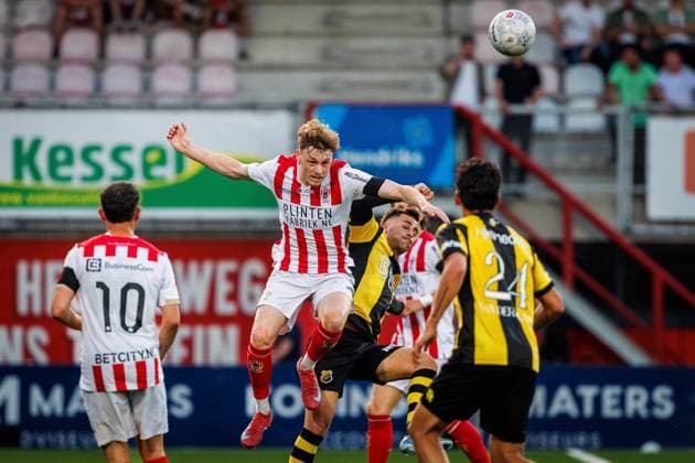 OSS, 02-05-2025, Frans Heesen Stadion, Season 2024-2025 Dutch Keuken Kampioen Divisie football TOP OSS midfielder Arthur Allemeersch during the match TOP Oss - Vitesse TOP Oss - Vitesse  x29036594x Copyright: