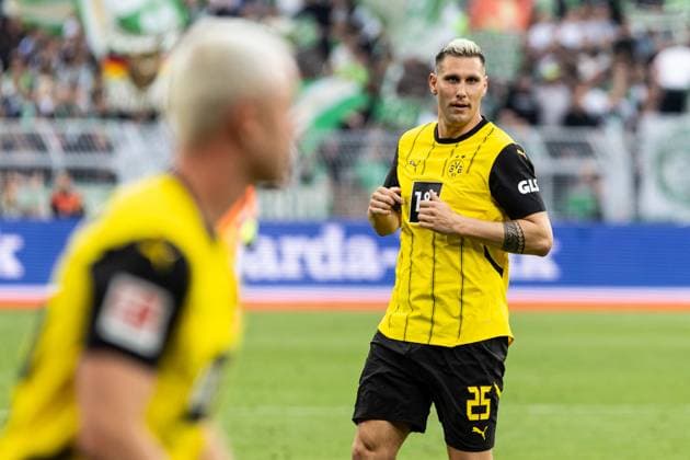 1 Bundesliga Borussia Dortmund VfL Wolfsburg 03 05 2025 Niklas Süle Borussia Dortmund, 25 1 Bundesliga Borussia Dortmund VfL Wolfsburg Signal Iduna Park, Dortmund 03 05 2025 DFL regulations prohibit any use of photographs as image sequences and or quasi video Copyright: xBEAUTIFULxSPORTS Buriakovx