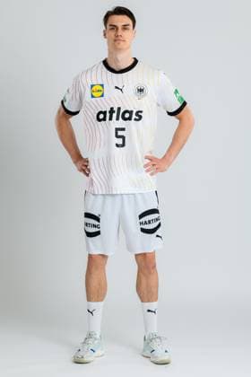 Handball Germany, photo shoot Miro Schluroff Germany portrait face, action single image cropping Ludwigsburg Film and Media Center Germany