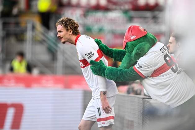 Nick Woltemade VfB Stuttgart dejected during the Bundesliga 1 match between VfB Stuttgart and FC Augsburg, MHPArena Stuttgart on May 11, 2025 in Stuttgart, Germany Photo by Harry Langer DeFodi Images Nick Woltemade VfB Stuttgart looks dejected during the Bundesliga match between VfB Stuttgart and FC Augsburg at MHPArena Stuttgart on May 11, 2025 in Stuttgart, Germany Photo by Harry Langer DeFodi Images DFL regulations prohibit any use of photographs as image sequences and or quasi video Photo by Harry Langer DeFodi Images DFL regulations prohibit any use of photographs as image sequences and or quasi video