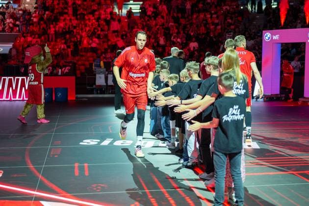 Johannes Voigtmann FC Bayern Basketball, 07 , GER, FC Bayern Basketball vs MHP Riesen Ludwigsburg, easycredit BBL, Basketball, Bundesliga, 34 Matchday, Season 2024 2025, 11 05 2025, GER, FC Bayern Basketball vs MHP Riesen Ludwigsburg, easycredit BBL, Basketball, Bundesliga, 34 Matchday, Season 2024 2025, 11 05 2025 Muenchen Copyright: xEibner-Pressefoto SaschaxWaltherx EP_EER