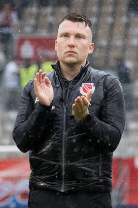 Cottbus, Germany 17 May 2025 3 Liga 2024 2025 FC Energie Cottbus vs FC Ingolstadt In the picture Co Trainer Tobias Röder Roeder Energie Cottbus DFB regulations prohibit any use of photographs as image sequences and or quasi video LEAG Energie Stadion Brandenburg Copyright: xFotostandx xWeilandx