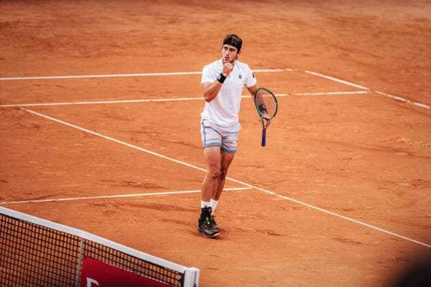 Tennis Men bitpanda Hamburg Open ATP 500 Tomas Etcheverry ARG vs Flavio Cobolli ITA 23 05 2025 Tomas Etcheverry cheers Hamburg Tennisstadion am Rothenbaum Hamburg Germany