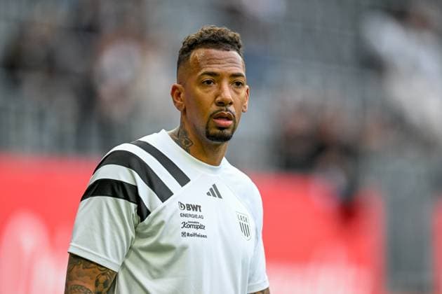 23 05 2025, Raiffeisen Arena Linz, AUT, Admiral Bundesliga, LASK Linz vs SCR Altach, in the picture Jerome Agyenim Boateng LASK during the warm-up Linz Oberoesterreich Austria