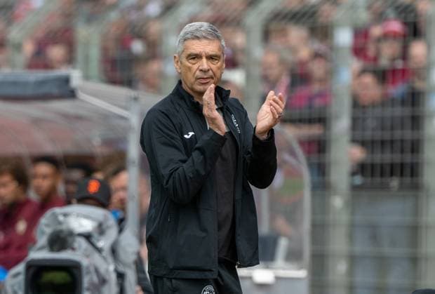 Soccer, Men, Season 2024 2025, COSY WASCH Berlin State Cup Final at Mommsenstadion, BSV Eintracht Mahlsdorf BFC Dynamo, Coach Karsten Heine Eintracht Mahlsdorf , 24 05 2025, Copyright: xMatthiasxKochx