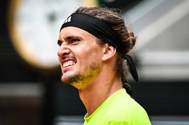 May 27, 2025, Paris, France, France: Alexander ZVEREV of Germany during the third day of Roland-Garros 2025, French Open 2025, Grand Slam tennis tournament at Roland-Garros Stadium on May 27, 2025 in Paris, France. Paris France - ZUMAm308 20250527_zsp_m308_069 Copyright: xMatthieuxMirvillex