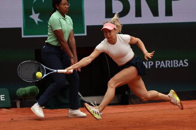 ROLAND GARROS 2025 Thierry Larret MAXPPP - PARIS (75) 31 05 2025 Thierry Larret Maxppp. Tennis. Roland Garros 2025. Internationaux de France de tennis. Stade Roland Garros, Paris (75). Le 31 mai 2025. Court Suzanne Lenglen : Mirra ANDREEVA (RUS) vs Yulia PUTINTSEVA (KAZ) PARIS (75) STADE ROLAND GARROS PARIS ILE DE FRANCE FRANCE  Copyright: xMAXPPPxThierryxLarretx TLR202505317203 TLR202505317203