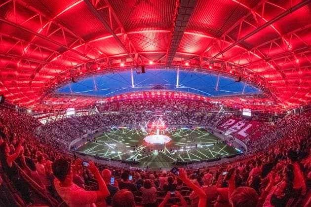 Stadium gala of the 44th International German Gymnastics Festival on 31 May 2025 in the Red Bull Arena at the Sportforum in Leipzig Large show program with a variety of sporting and artistic performances, including a live performance by the band Die Prinzen Presented by Stefanie Müller Spirra The event was broadcast live on ARD First Channel Colourful lighting mood, enthusiastic audience and festive atmosphere in a packed stadium Stadium gala International Gymnastics Festival