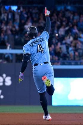 May 31, 2025, Toronto, On, Canada: Toronto Blue Jays designated hitter George Springer (4) runs the bases after hitting a solo home run against the Athletics in third inning MLB, Baseball Herren, USA baseball action in Toronto on Saturday, May 31, 2025. George Springer  - ZUMAc35_ 20250531_zaf_c35_030 Copyright: xJonxBlackerx
