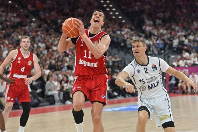 VLADIMIR LUCIC FCB , Action,duel against Niklas WUERZNER HD Basketball BBL,Season 2024 2025 ,1 Play Off Semifinal FC Bayern Muenchen MLP Academics Heidelberg on 01 06 2025, S A P G A R D EN