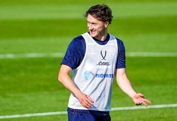 Russia Soccer Friendly Russia Training 8937328 02.06.2025 Russia s Anton Miranchuk attends a training session before friendly soccer matches against Nigeria on June 6 and Belarus on June 10, at the Novogorsk training centre in Khimki, outside Moscow, Russia. Alexander Vilf Sputnik Khimki Moscow region Russia Copyright: xAlexanderxVilfx